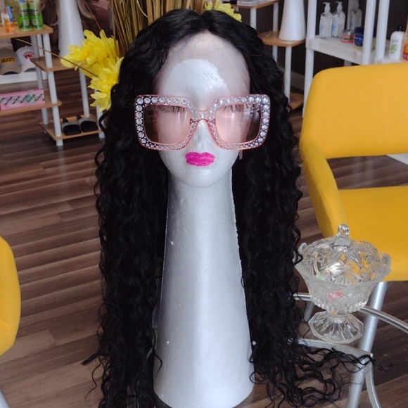 Wigs - Picture 1 of 2